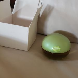 DKNY Be Delicious Pool Party